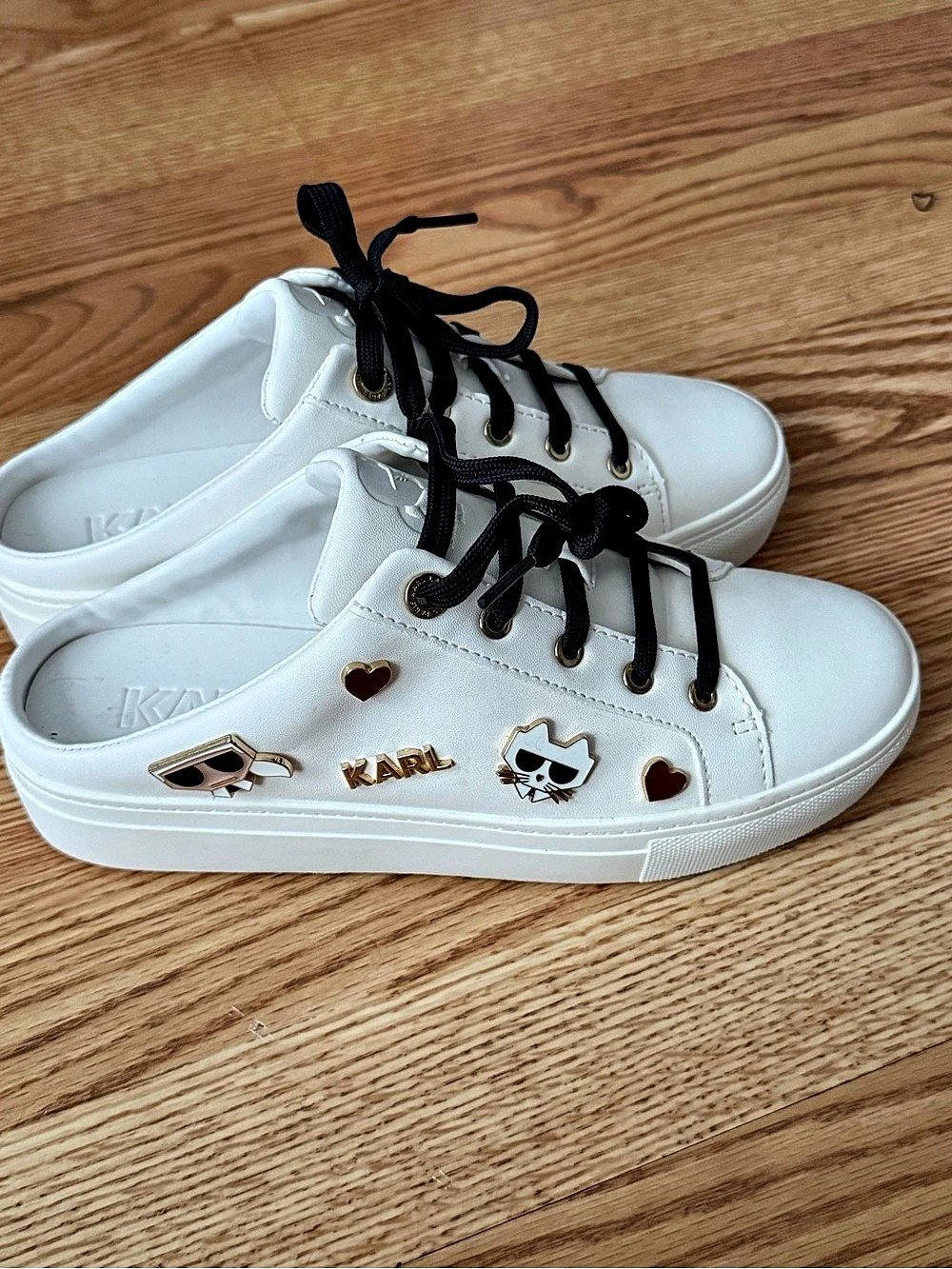 Karl Lagerfeld White & Black Sneakers US 6M Like New